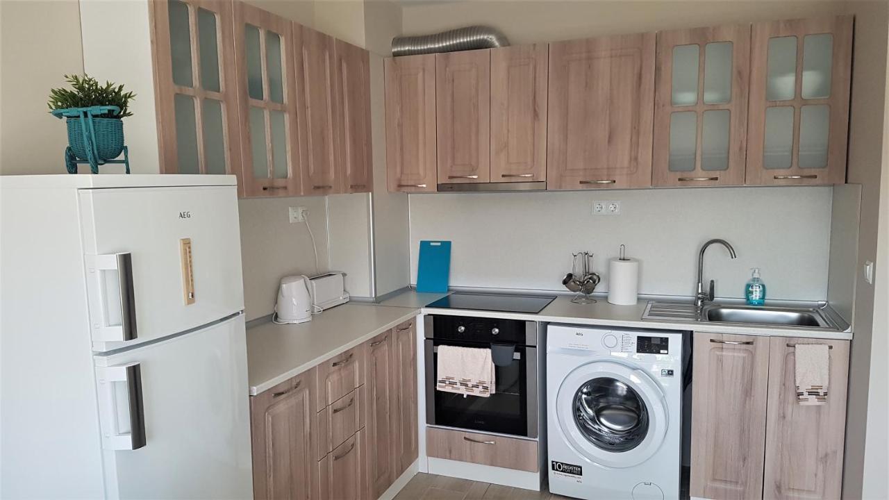 Azzurro-Top Floor Apartment In Quiet Neighborhood, Free Private Parking Варна Экстерьер фото